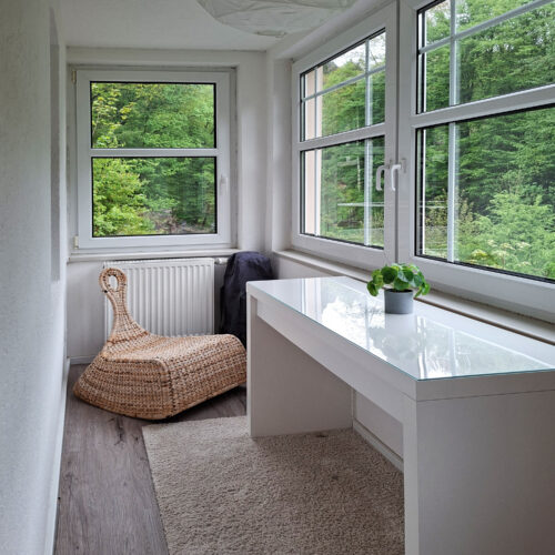 Wohnung Farn - Schlafzimmer mit kleinem Wintergarten